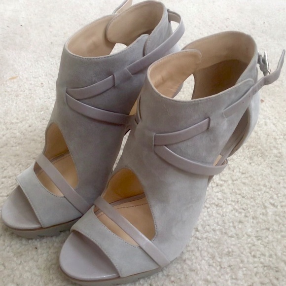 Camilla Skovgaard Drop Cut-Out Sandal in Cool Grey Suede Size 7 NIB - Picture 1 of 15